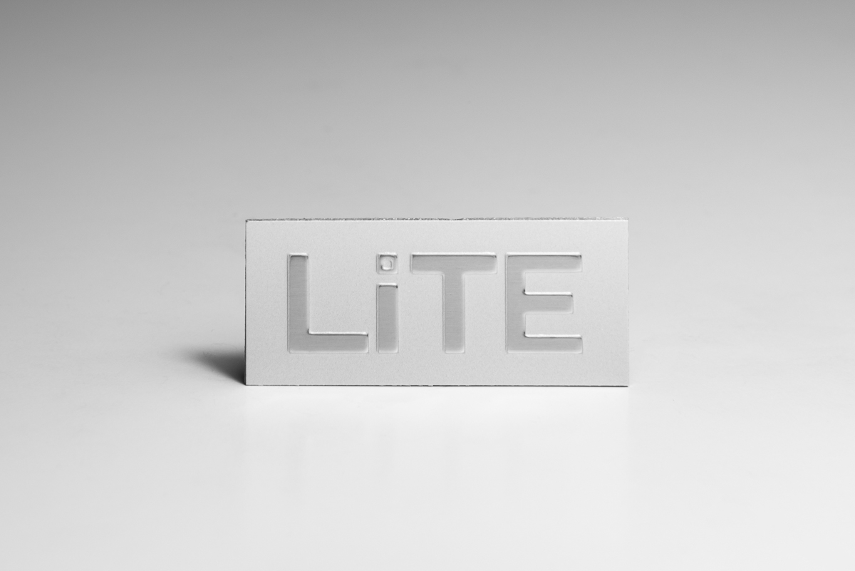 Mirror-Polished Aluminium Logo Plate 40